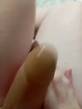 Snapshot of Taradinha_pelosogro chatting on 11-17-25, 04:13 Taradinha pelosogro online show from 11-17-25, 04:13