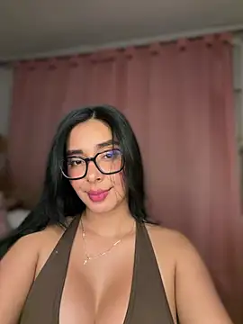 Snapshot of MiaSofia__ chatting on 05-17-26, 05:16 MiaSofia online show from 05-17-26, 05:16