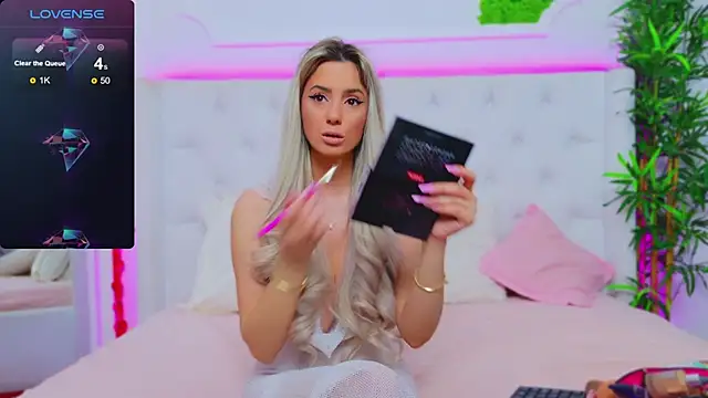 AriannaSins online show from 02-11-25, 06:01