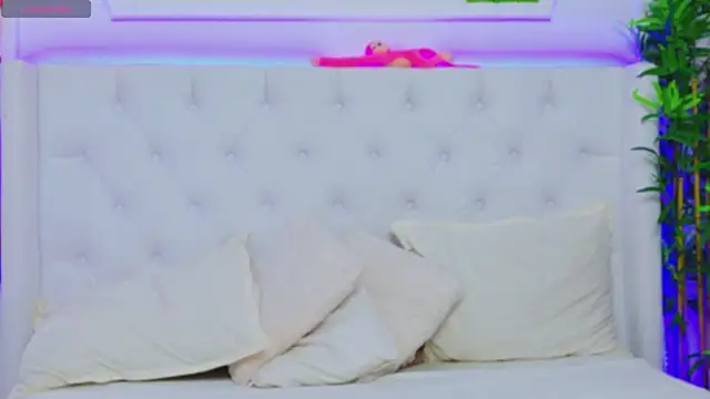 AriannaSins online show from 02-25-25, 01:17