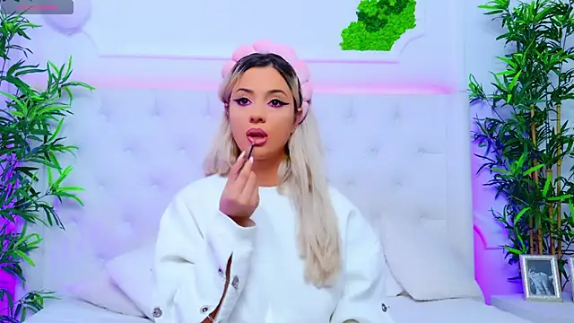 AriannaSins online show from 10-01-25, 12:33