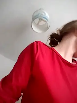 SandyCassie online show from 03-30-26, 02:40