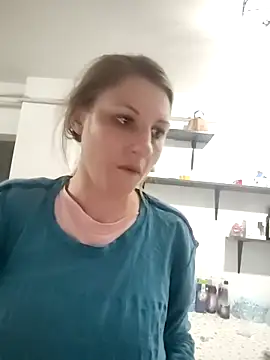 SandyCassie online show from 04-13-26, 05:18