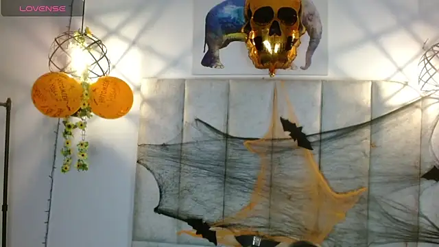 Snapshot of antonella_rosecs chatting on 10-24-25, 04:09 antonella rosecs online show from 10-24-25, 04:09