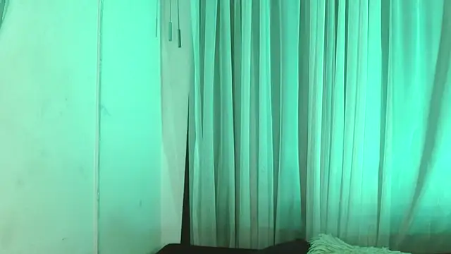 Snapshot of antonella_rosecs chatting on 11-25-25, 04:34 antonella rosecs online show from 11-25-25, 04:34