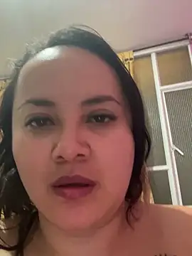 Snapshot of antoniamiller69 chatting on 10-16-25, 06:53 antoniamiller69 online show from 10-16-25, 06:53