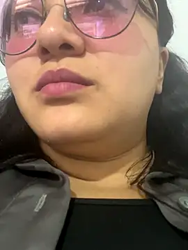 Snapshot of antoniamiller69 chatting on 11-08-25, 09:13 antoniamiller69 online show from 11-08-25, 09:13