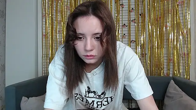 Snapshot of evaa_here_ chatting on 01-07-26, 08:50 evaa here online show from 01-07-26, 08:50