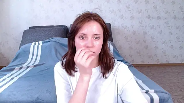 Snapshot of evaa_here_ chatting on 06-26-26, 10:19 evaa here online show from 06-26-26, 10:19