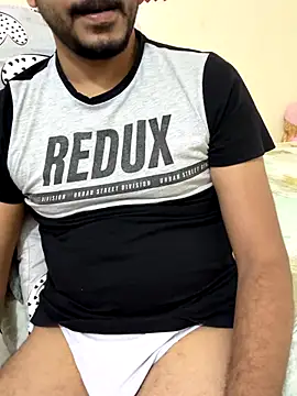 Handsome8677 online show from 10-30-25, 07:54