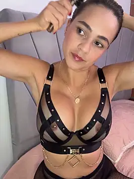 Snapshot of valentina_herrrera chatting on 11-05-25, 03:56 valentina herrrera online show from 11-05-25, 03:56