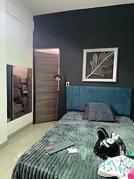 valentina herrrera online show from 04-06-26, 04:52