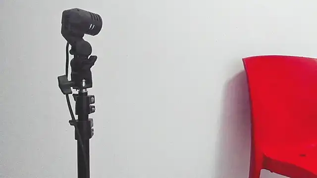 valentina herrrera online show from 04-20-26, 04:21