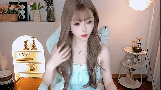 Snapshot of kakakuqi chatting on 10-31-25, 08:26 kakakuqi online show from 10-31-25, 08:26