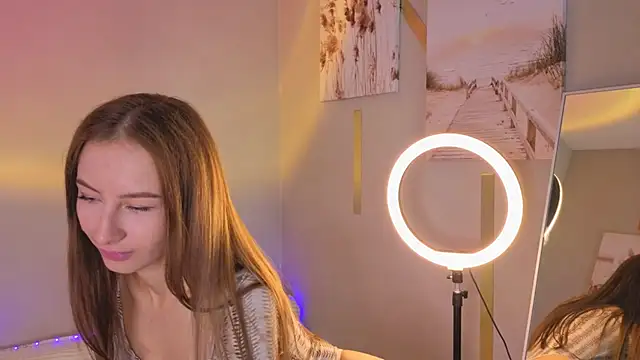 Snapshot of Margarita_Lee chatting on 10-24-25, 01:57 Margarita Lee online show from 10-24-25, 01:57