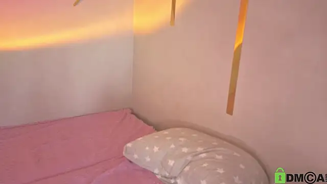 Margarita Lee online show from 03-24-26, 01:21