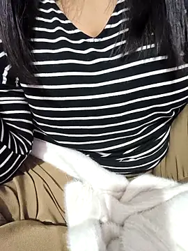 Anshika1431 online show from 12-18-25, 05:41