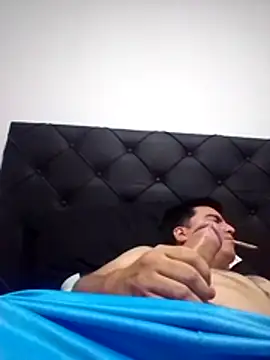 Snapshot of Chorizo_Criollo chatting on 10-18-25, 03:02 Chorizo Criollo online show from 10-18-25, 03:02