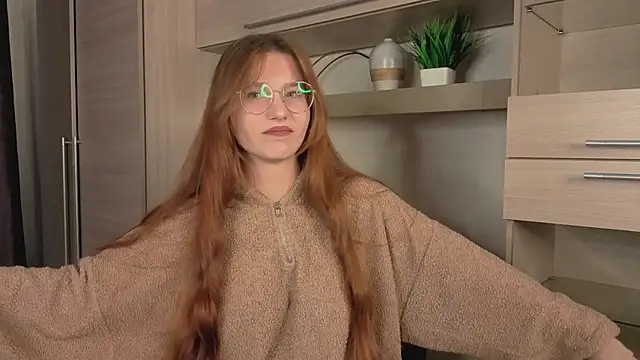 Snapshot of RachelColli chatting on 11-02-25, 01:46 RachelColli online show from 11-02-25, 01:46