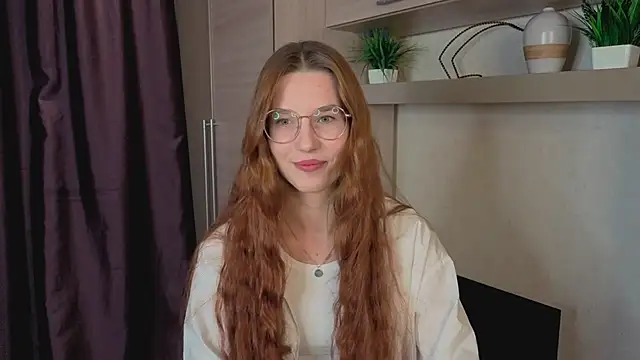 Snapshot of RachelColli chatting on 11-06-25, 02:07 RachelColli online show from 11-06-25, 02:07