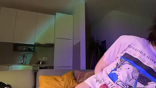 kira yoshika9e online show from 04-02-26, 06:38