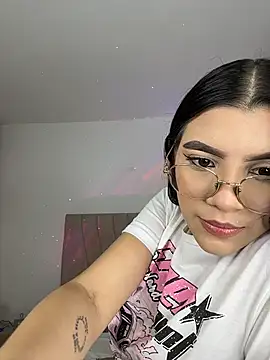 Julietalcl online show from 02-27-26, 02:00