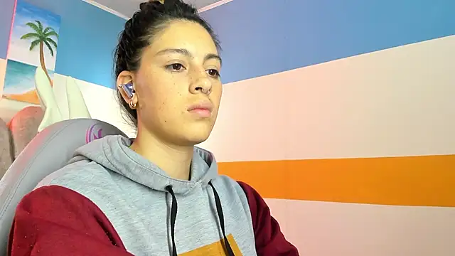 moon winy online show from 10-27-25, 11:25