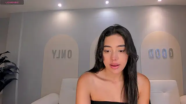 ScarlettBlaze  online show from 03-31-26, 12:05