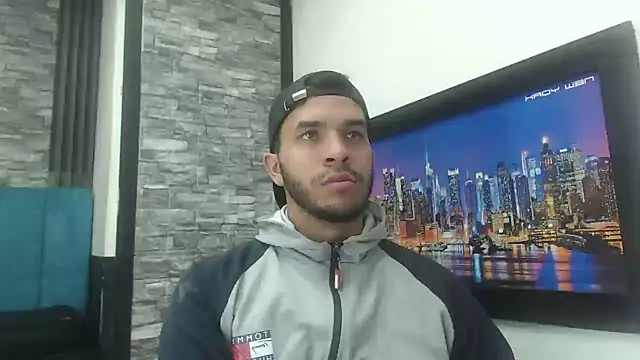 Snapshot of pether_hairy chatting on 10-22-25, 03:18 pether hairy online show from 10-22-25, 03:18