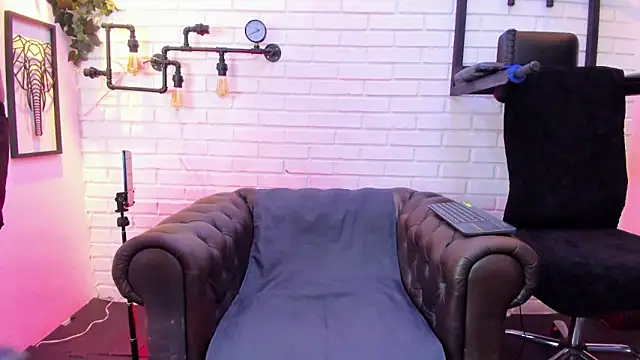 Snapshot of GabrielDraiven chatting on 11-26-25, 07:59 GabrielDraiven online show from 11-26-25, 07:59