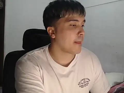 CuteAlexBoy online show from 04-25-26, 09:23