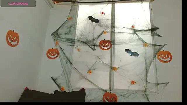 nicole-roman online show from 10-22-25, 01:00