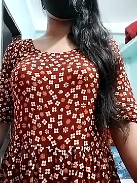 Snapshot of Ratri-Biswas chatting on 06-22-26, 11:29 Ratri-Biswas online show from 06-22-26, 11:29