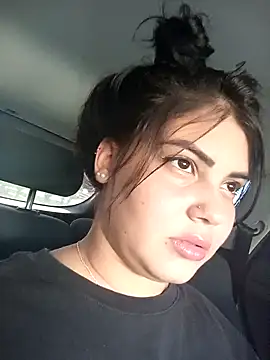 Snapshot of Cubanitaxxx chatting on 11-15-25, 08:16 Cubanitaxxx online show from 11-15-25, 08:16