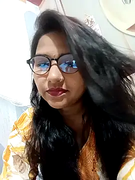 Vanshika1432 online show from 10-21-25, 05:52