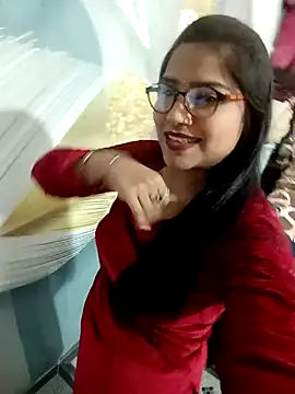 Vanshika1432 online show from 11-14-25, 09:19