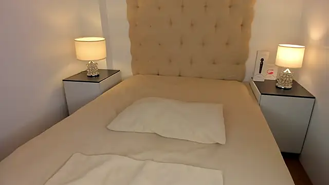 wow factor online show from 10-17-25, 06:16