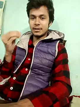 Snapshot of maxmishra18 chatting on 11-21-25, 06:45 maxmishra18 online show from 11-21-25, 06:45