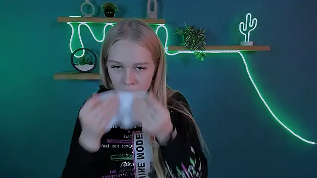megan cold online show from 11-03-25, 09:32