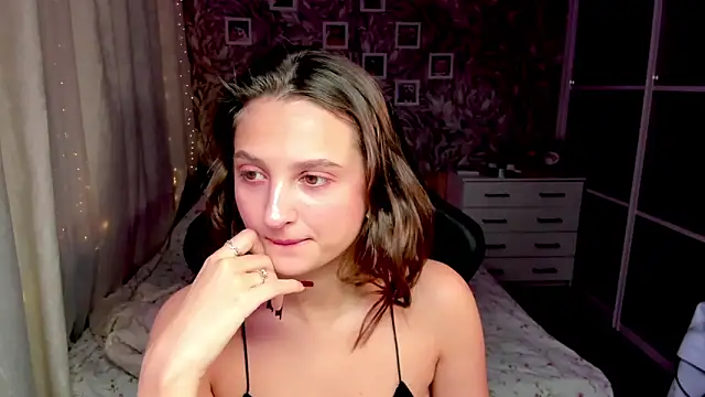 Snapshot of mishel_amurr chatting on 10-27-25, 01:09 mishel amurr online show from 10-27-25, 01:09