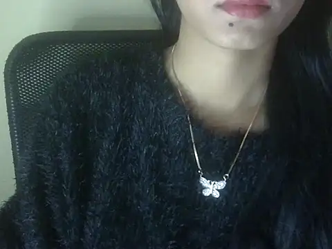 Snapshot of Shezi_N chatting on 07-18-26, 10:52 Shezi N online show from 07-18-26, 10:52