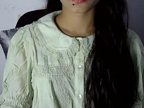 Snapshot of Shezi_N chatting on 08-04-26, 05:37 Shezi N online show from 08-04-26, 05:37
