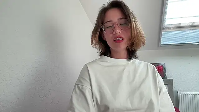 Snapshot of WillHannah chatting on 07-08-26, 02:43 WillHannah online show from 07-08-26, 02:43