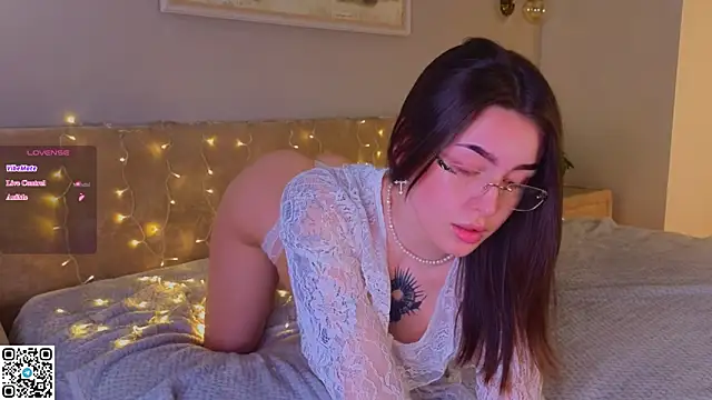 TinyMollys online show from 03-20-26, 03:06