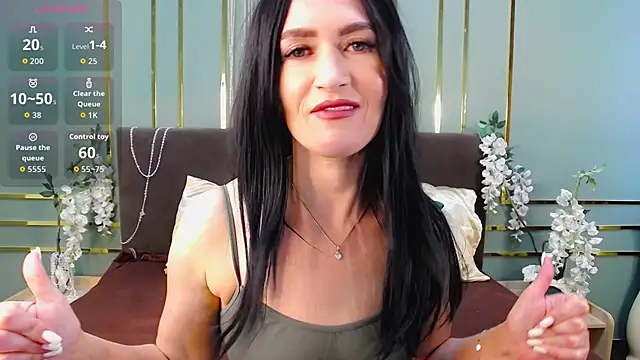 Snapshot of JaneWalch chatting on 05-29-26, 07:50 JaneWalch online show from 05-29-26, 07:50