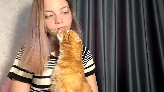 Snapshot of WrithenStub chatting on 10-24-25, 07:05 WrithenStub online show from 10-24-25, 07:05