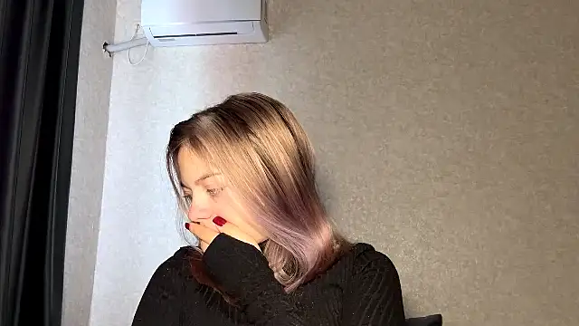 Snapshot of WrithenStub chatting on 10-29-25, 07:10 WrithenStub online show from 10-29-25, 07:10