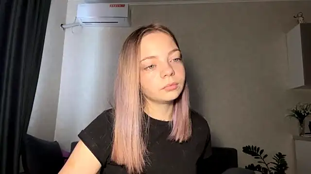 Snapshot of WrithenStub chatting on 11-02-25, 07:22 WrithenStub online show from 11-02-25, 07:22