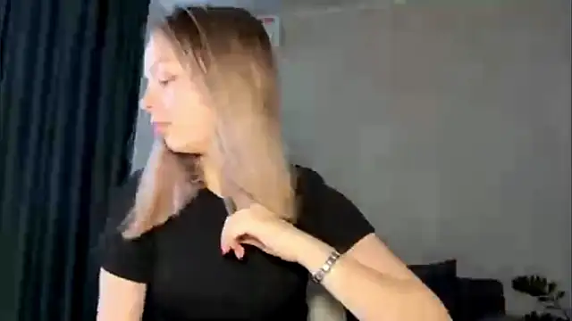 Snapshot of WrithenStub chatting on 11-13-25, 08:13 WrithenStub online show from 11-13-25, 08:13