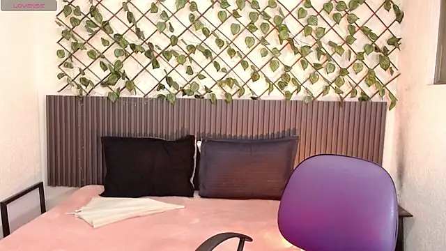 Dark Niight  online show from 02-14-26, 12:57